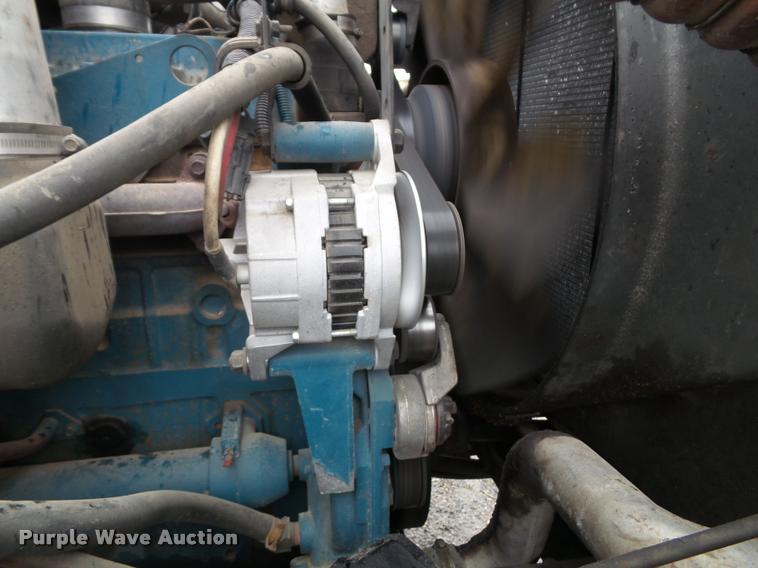 image for item K3678 2002 International F2574 flatbed truck