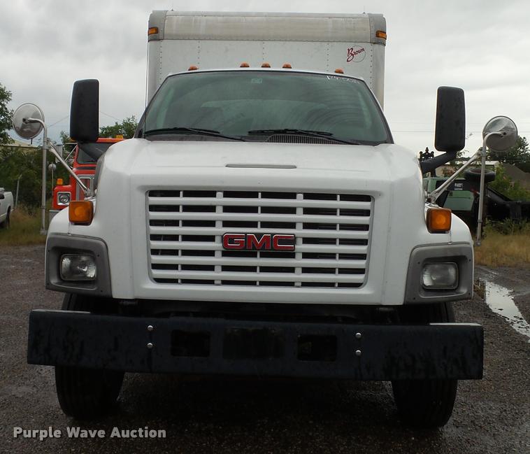 image for item K3680 2005 GMC C7500 box truck