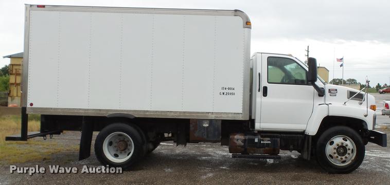 image for item K3680 2005 GMC C7500 box truck
