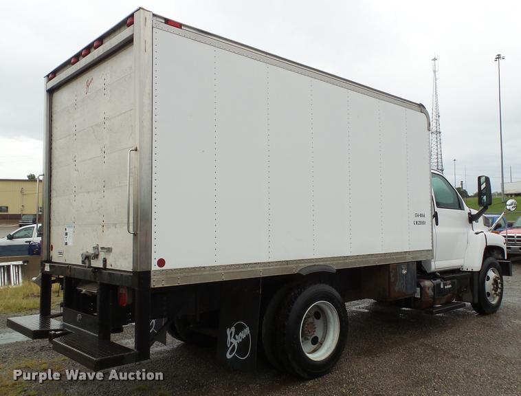 image for item K3680 2005 GMC C7500 box truck