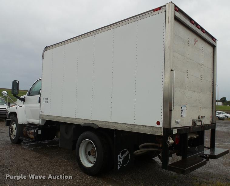 image for item K3680 2005 GMC C7500 box truck