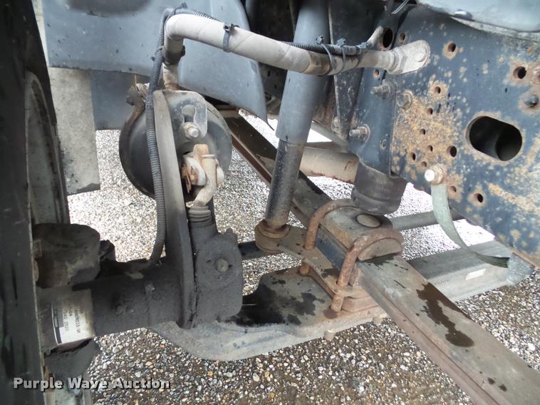 image for item K3680 2005 GMC C7500 box truck