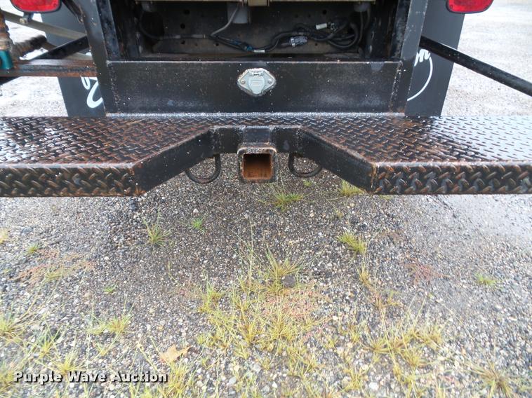 image for item K3680 2005 GMC C7500 box truck