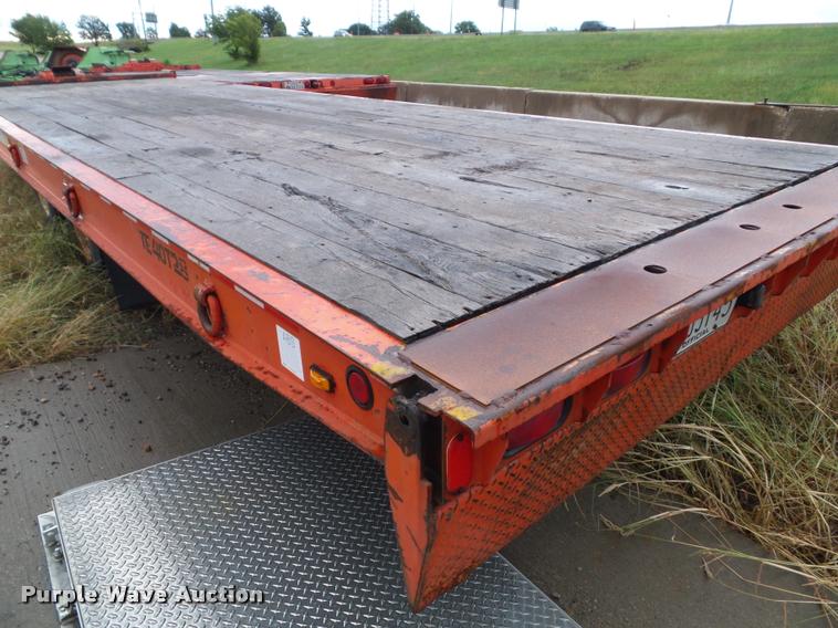 image for item K3687 2004 Trail Eze TE40T28 tilt deck equipment trailer
