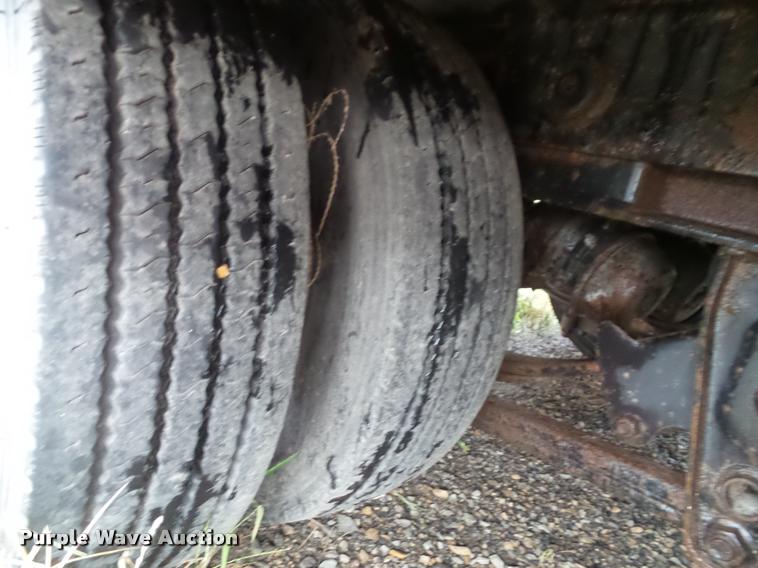 image for item K3687 2004 Trail Eze TE40T28 tilt deck equipment trailer