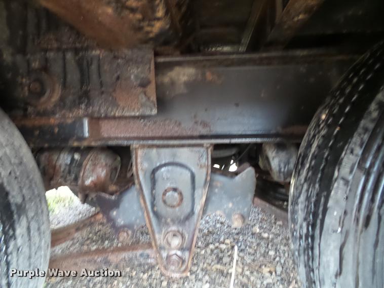 image for item K3687 2004 Trail Eze TE40T28 tilt deck equipment trailer