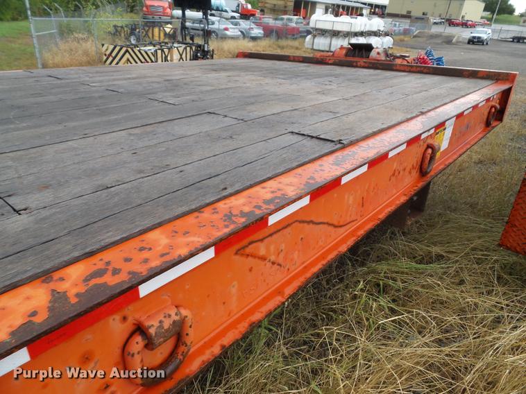 image for item K3687 2004 Trail Eze TE40T28 tilt deck equipment trailer