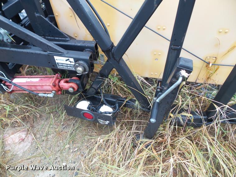 image for item K3689 2002 Enabs Safe-Stop crash attenuator