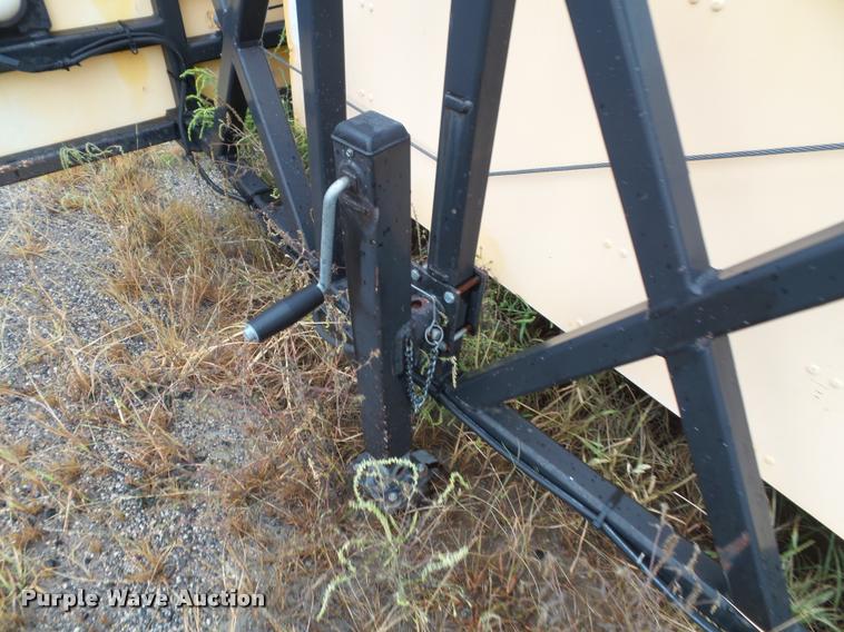 image for item K3689 2002 Enabs Safe-Stop crash attenuator