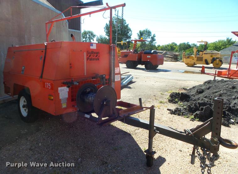 image for item L1624 2000 Sullivan D175Q6JD air compressor