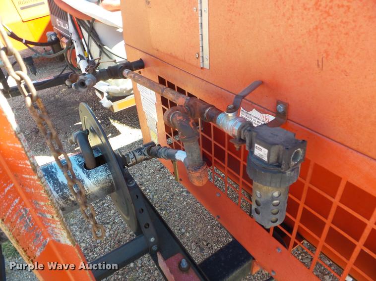 image for item L1624 2000 Sullivan D175Q6JD air compressor