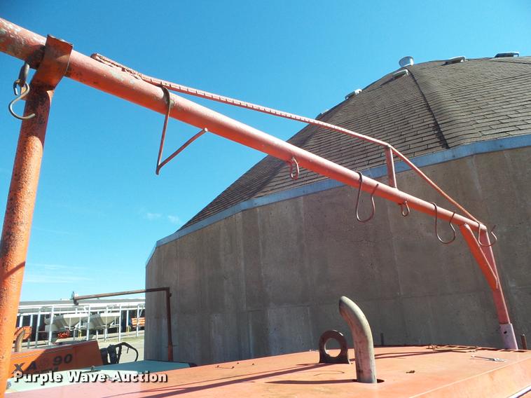 image for item L1624 2000 Sullivan D175Q6JD air compressor