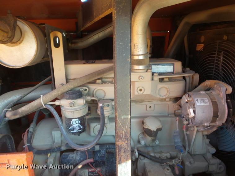 image for item L1624 2000 Sullivan D175Q6JD air compressor