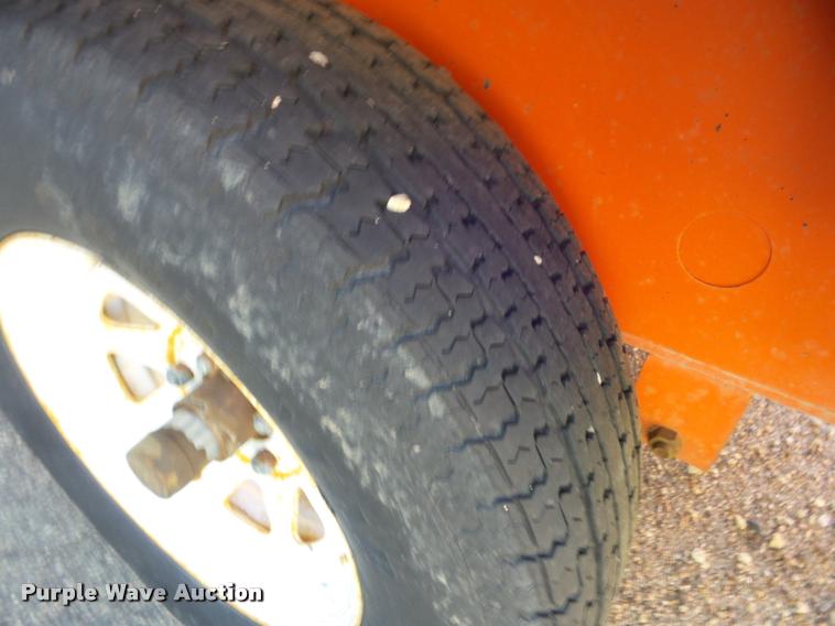 image for item L1624 2000 Sullivan D175Q6JD air compressor