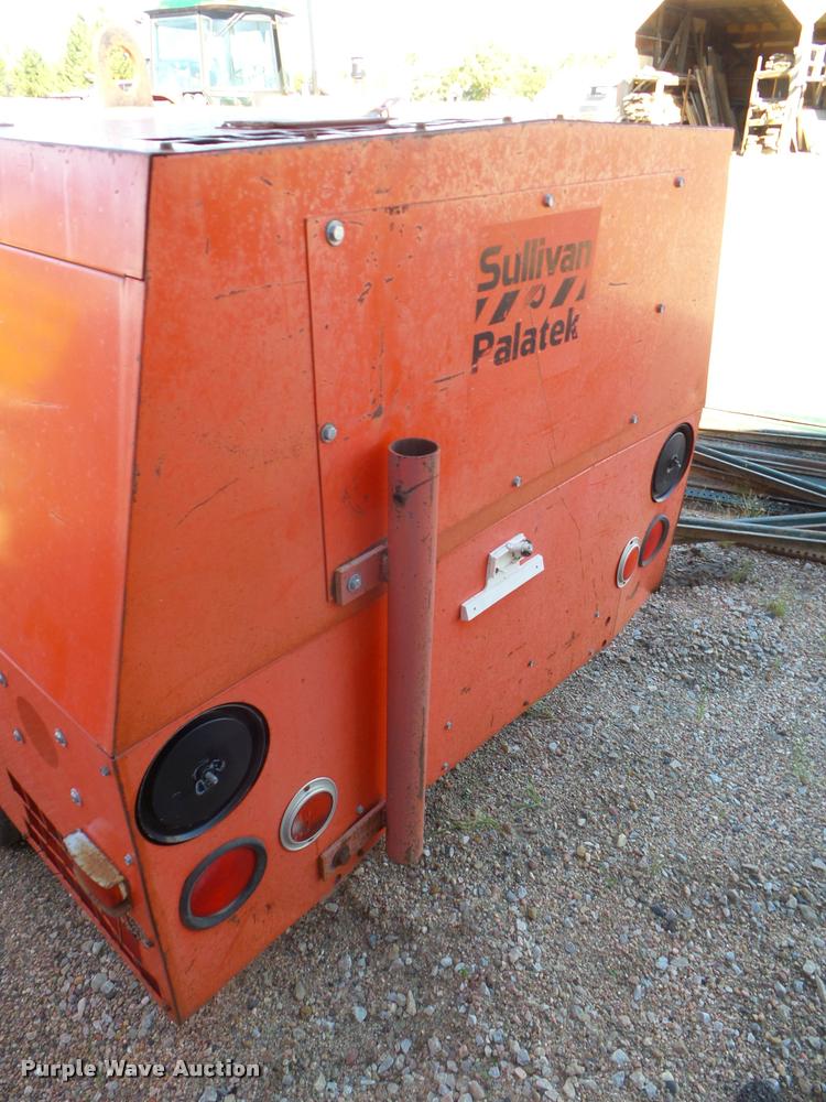 image for item L1627 2000 Sullivan D175Q6JD air compressor