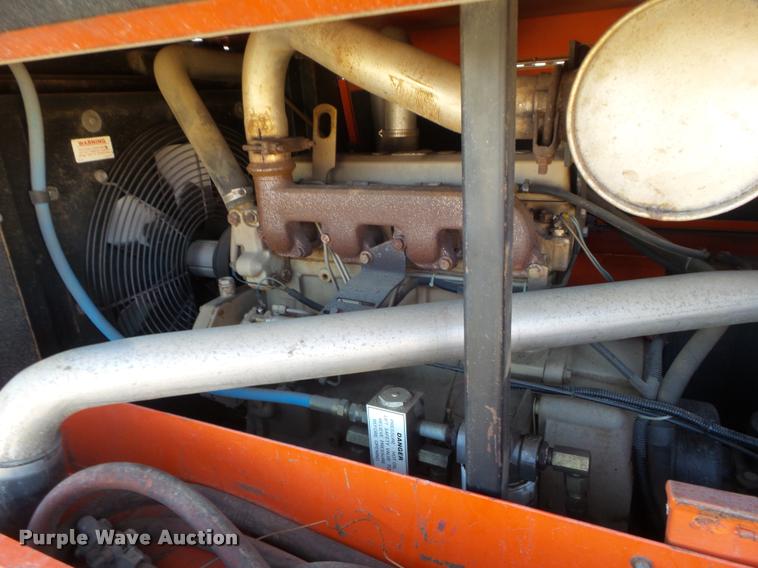 image for item L1627 2000 Sullivan D175Q6JD air compressor