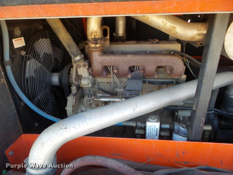 image for item L1627 2000 Sullivan D175Q6JD air compressor