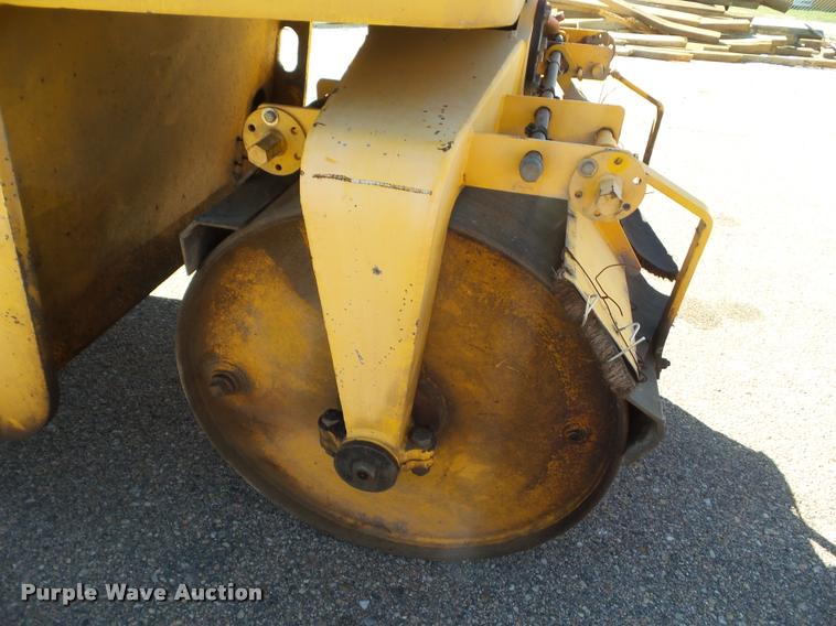 image for item L1630 2006 Ingram RS207 double drum roller