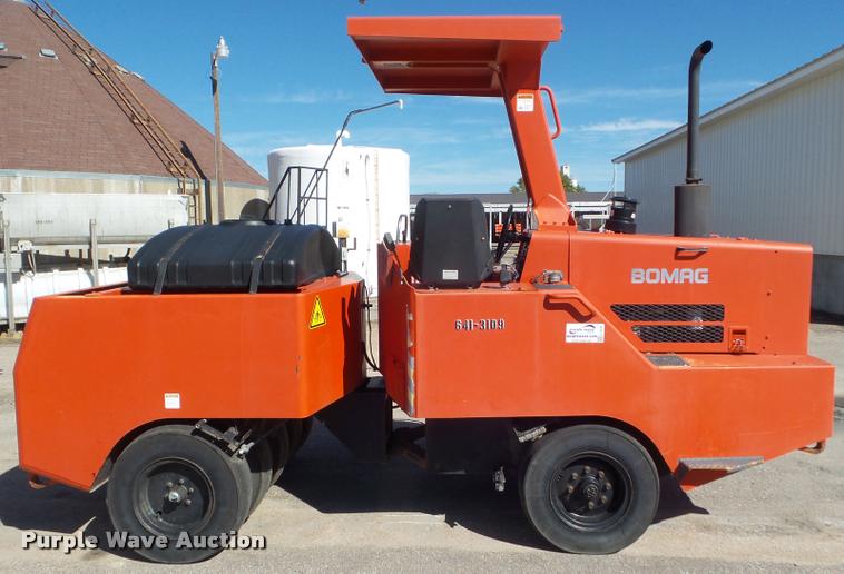 image for item L1631 1999 Bomag BW11RH pneumatic roller