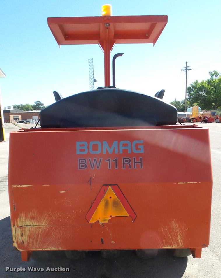 image for item L1631 1999 Bomag BW11RH pneumatic roller