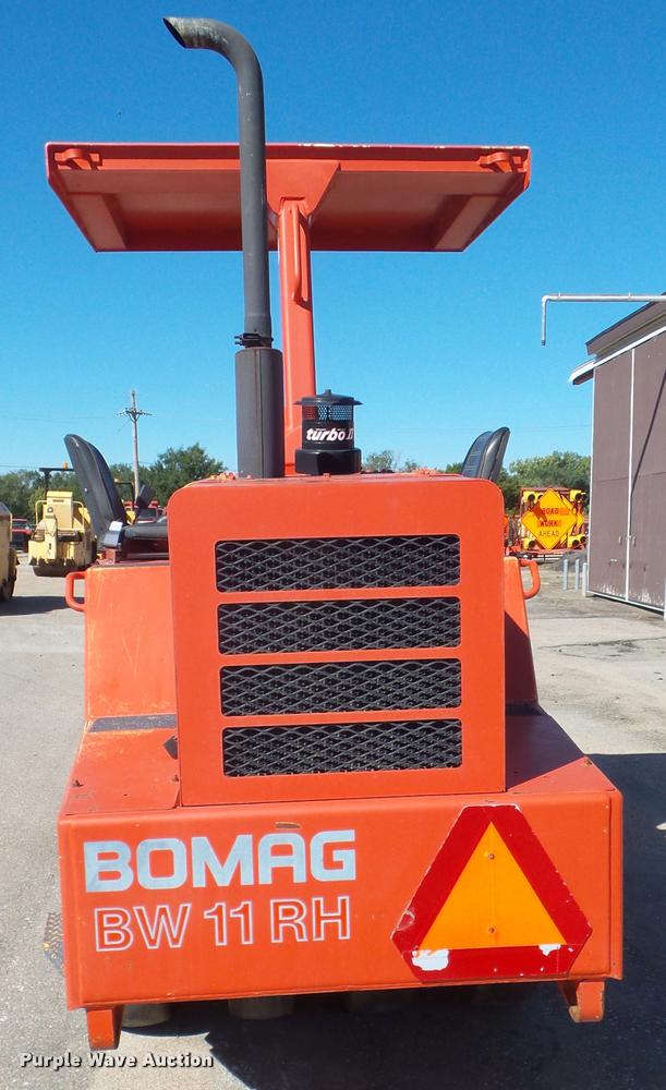 image for item L1631 1999 Bomag BW11RH pneumatic roller