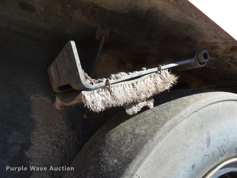 image for item L1631 1999 Bomag BW11RH pneumatic roller