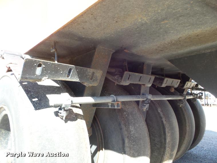 image for item L1631 1999 Bomag BW11RH pneumatic roller