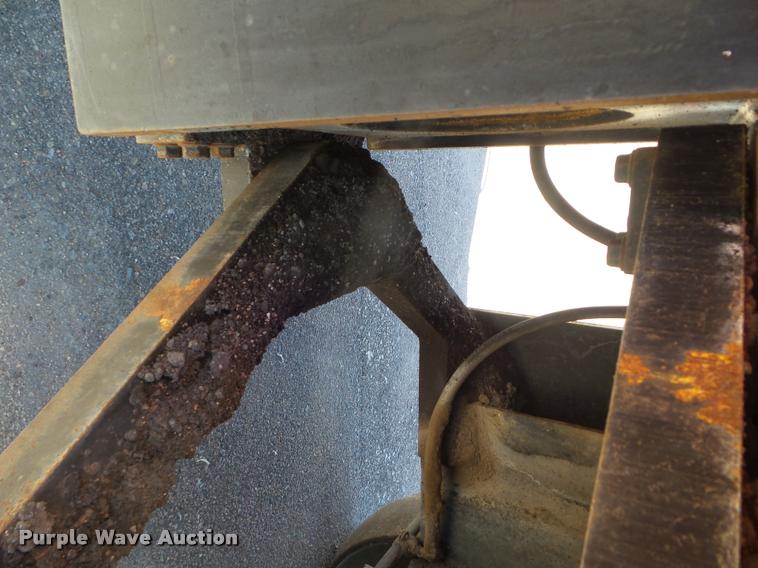 image for item L1631 1999 Bomag BW11RH pneumatic roller