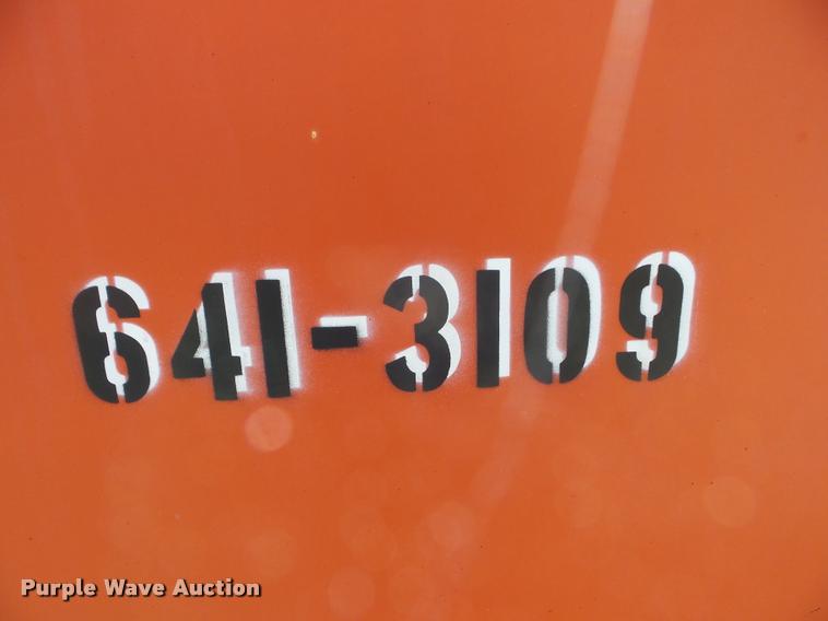 image for item L1631 1999 Bomag BW11RH pneumatic roller