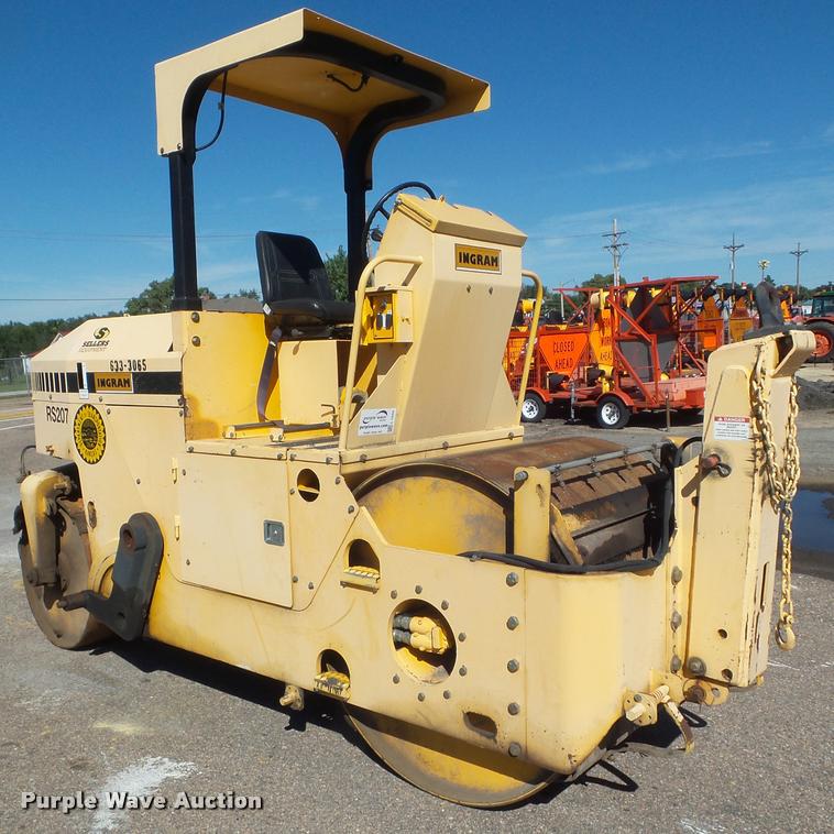 image for item L1632 2006 Ingram RS207 double drum roller