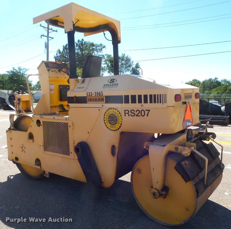 image for item L1632 2006 Ingram RS207 double drum roller