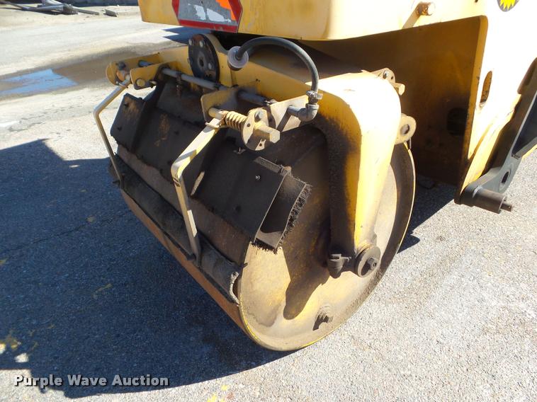 image for item L1632 2006 Ingram RS207 double drum roller