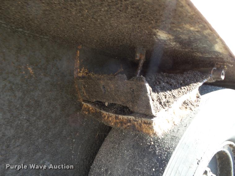 image for item L1633 1997 Bomag BW11RH Pneumatic roller