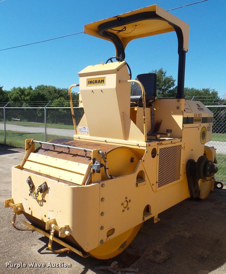 image for item L1634 2006 Ingram RS207 double drum roller