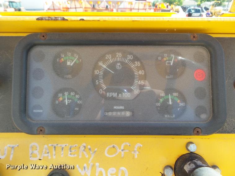 image for item L1634 2006 Ingram RS207 double drum roller