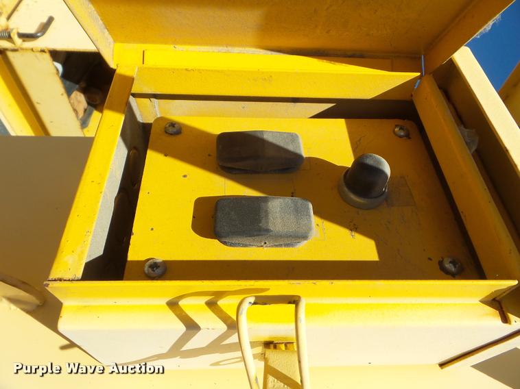 image for item L1634 2006 Ingram RS207 double drum roller