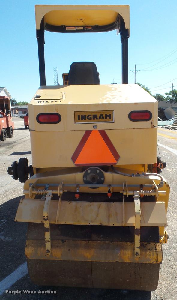 image for item L1635 2006 Ingram RS207 double drum roller