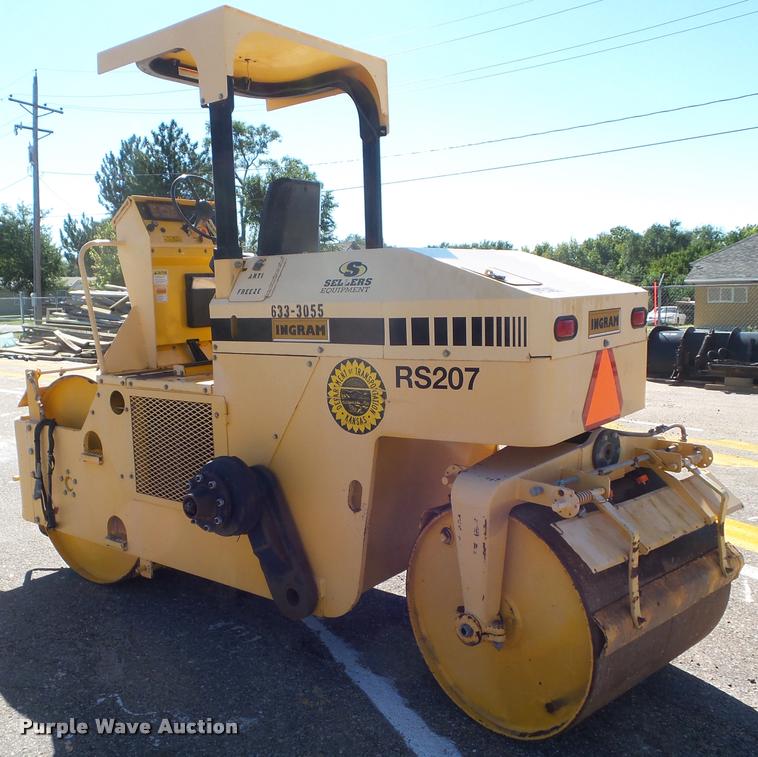 image for item L1635 2006 Ingram RS207 double drum roller