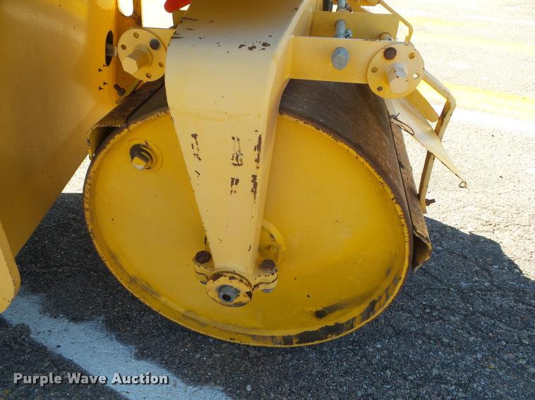 image for item L1635 2006 Ingram RS207 double drum roller