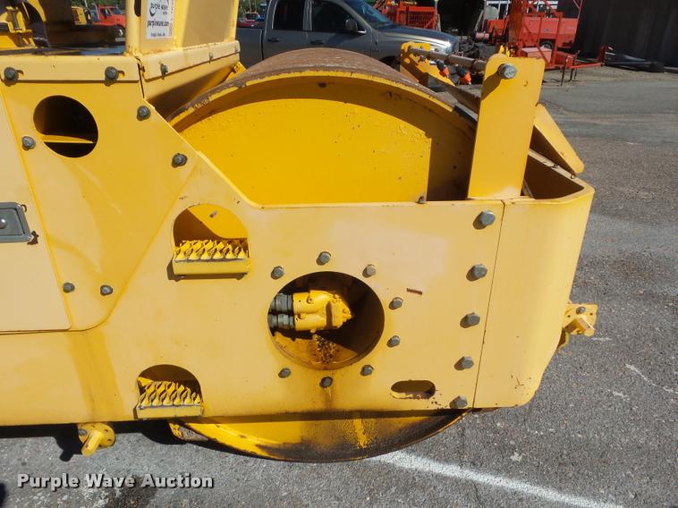 image for item L1635 2006 Ingram RS207 double drum roller