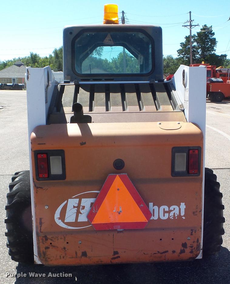 image for item L1636 2001 Bobcat 863 G skid steer
