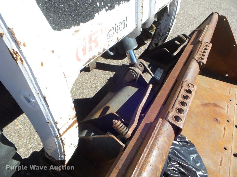 image for item L1636 2001 Bobcat 863 G skid steer