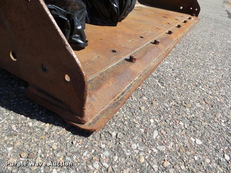 image for item L1636 2001 Bobcat 863 G skid steer