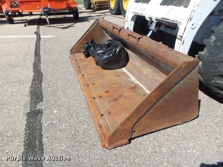 image for item L1636 2001 Bobcat 863 G skid steer
