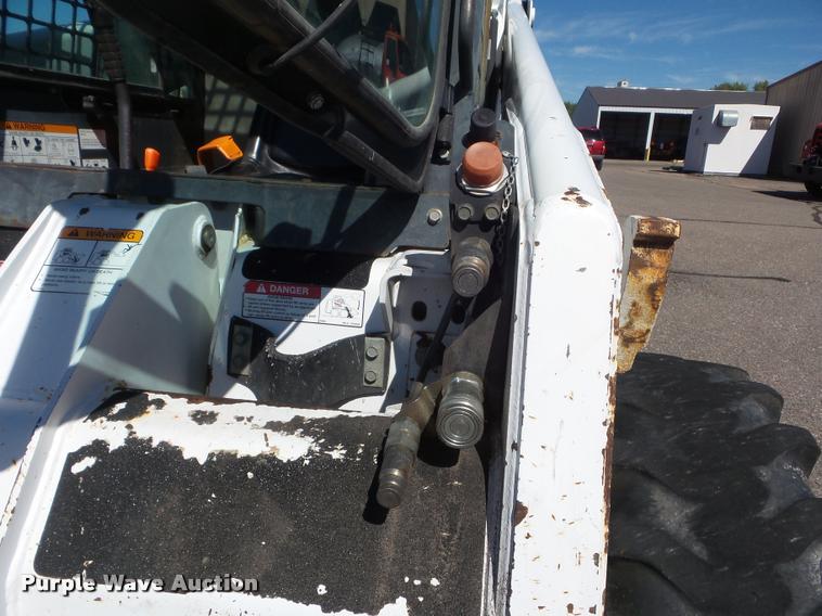 image for item L1636 2001 Bobcat 863 G skid steer