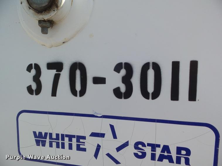 image for item L1636 2001 Bobcat 863 G skid steer