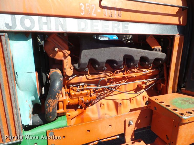 image for item L1637 1986 John Deere 2950 tractor