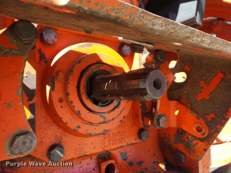 image for item L1637 1986 John Deere 2950 tractor