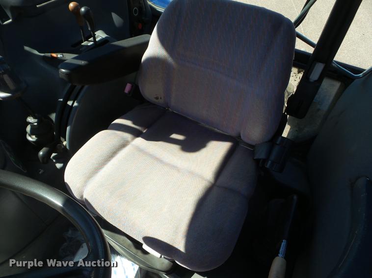 image for item L1638 2001 Ford TS100 tractor