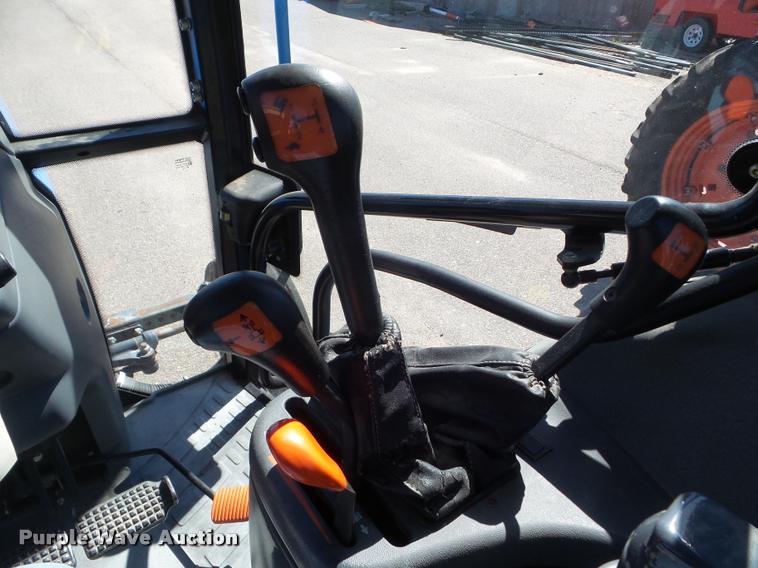 image for item L1638 2001 Ford TS100 tractor